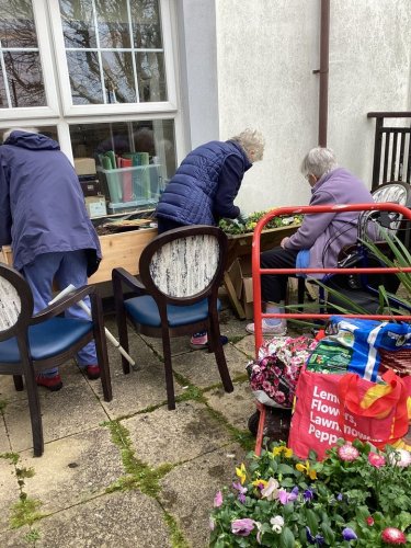 Carousel post from Llys Cyncoed Care Home.