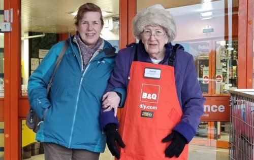 Photo post from Hollins Park Care Home.