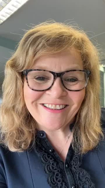 Video post from Elephant in my Handbag.