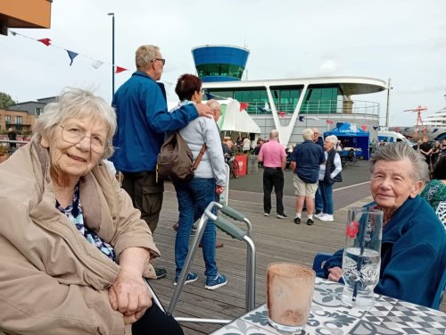 Carousel post from Collingwood Court care home.