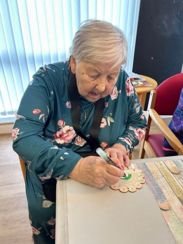 Carousel post from Collingwood Court care home.