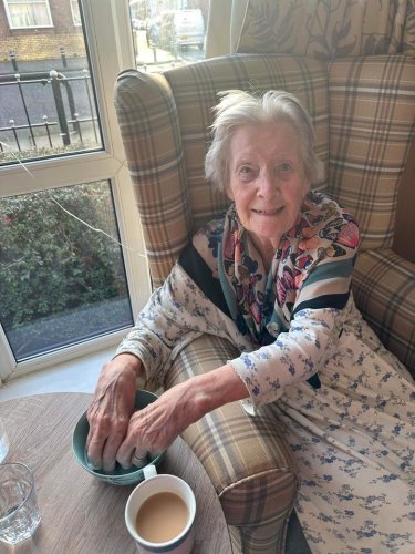 Carousel post from Collingwood Court care home.