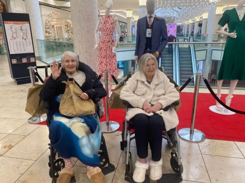 Carousel post from Collingwood Court care home.