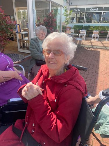 Carousel post from Collingwood Court care home.