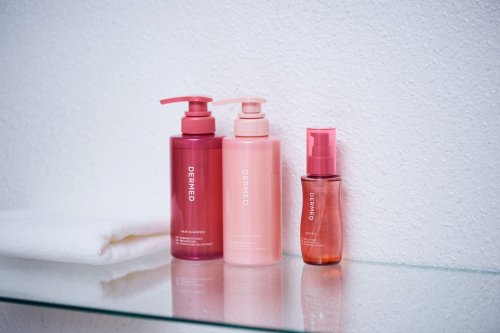 Photo post from @dermed_jp.