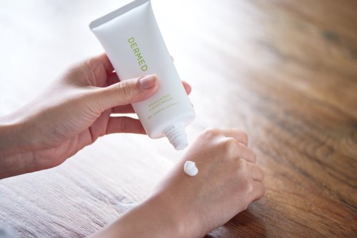 Photo post from @dermed_jp.