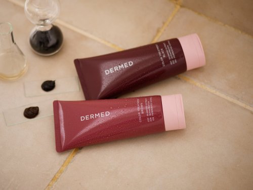 Photo post from @dermed_jp.