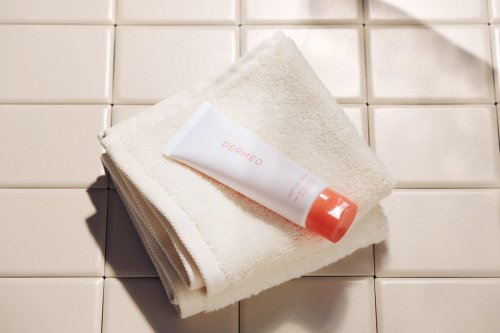 Photo post from @dermed_jp.