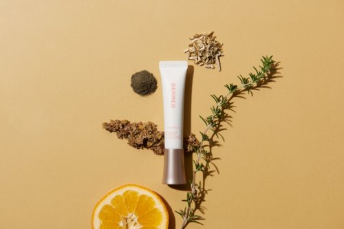 Photo post from @dermed_jp.