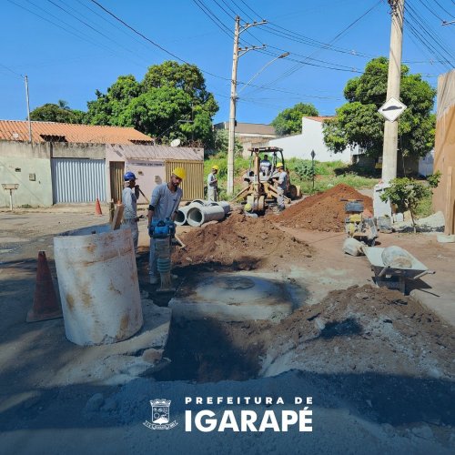 Carousel post from prefeituradeigarape.