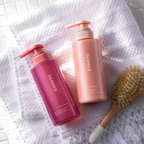 Carousel post from dermed_official.