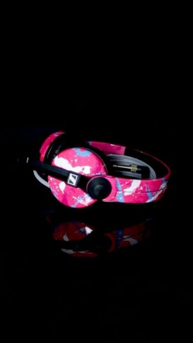 Video post from customcans_headphones.