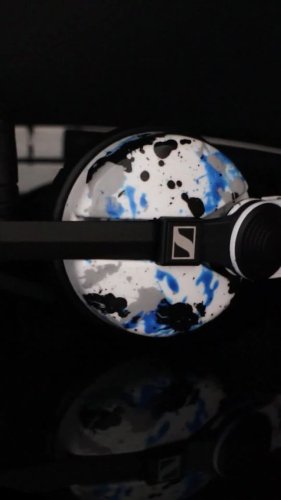 Video post from customcans_headphones.