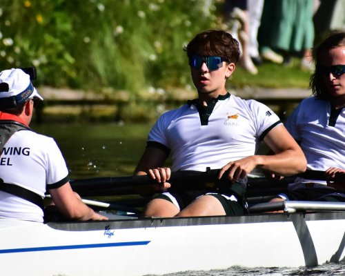 Carousel post from queensboatclub.