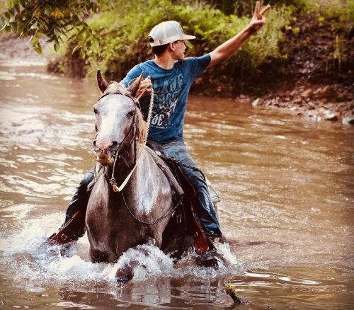 Carousel post from reddirthatco.