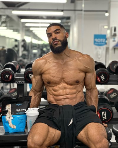 Carousel post from ph_gains.