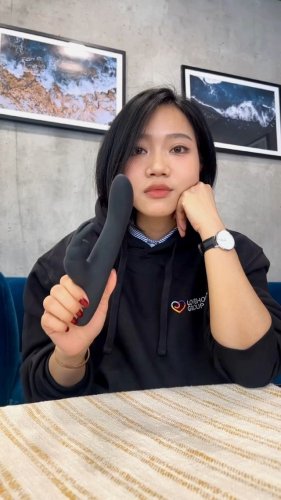 Video post from lovehoneyofficial.