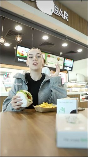 Video post from bao_barbg.