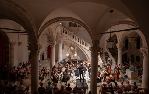 Carousel post from dubrovnikfestival.