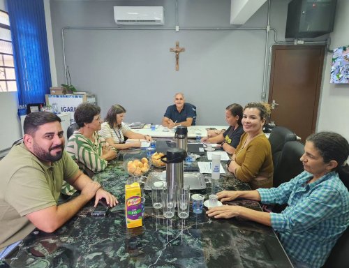 Carousel post from prefeituradeigarape.