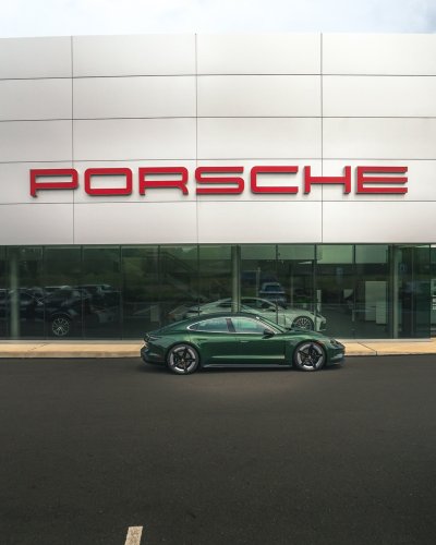 Carousel post from porschewarrington.