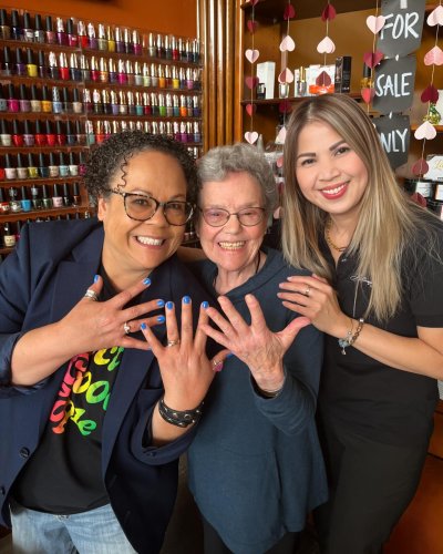 Carousel post from jlythcotthaims.