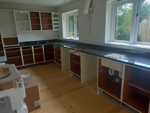 Carousel post from ellocoworktops.