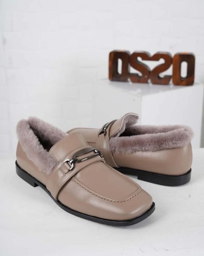Carousel post from ossoshoes.