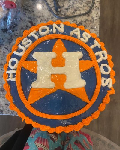 Carousel post from justforyoubaking.