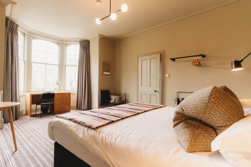 Carousel post from hotelvaratruro.