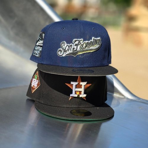 Carousel post from exclusive.fitted.