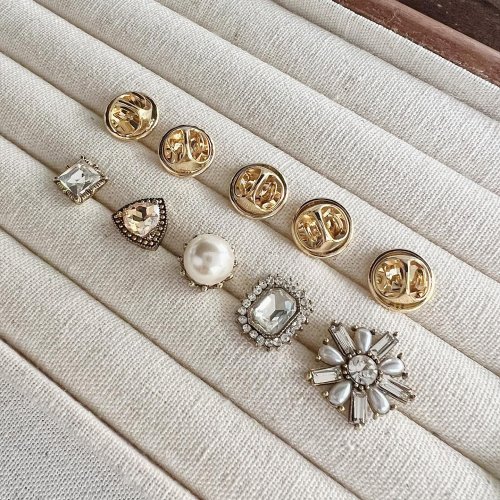 Carousel post from blingtw.