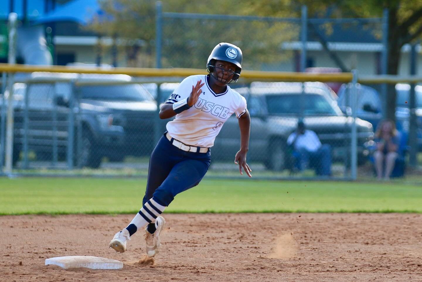 Carousel post from uscbsandsharks.