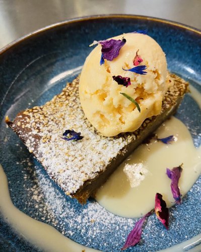 Photo post from miditreizepontarlier.