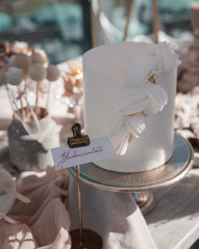 Photo post from suesseboutique.