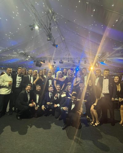 Carousel post from consortio_recruitment.