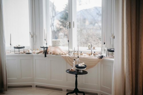 Carousel post from suesseboutique.