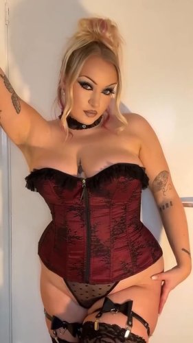 Video post from lovehoneyofficial.
