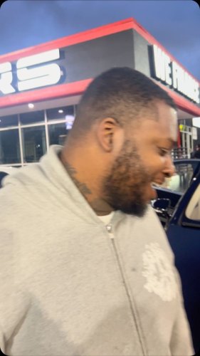Video post from sincere.tha.car.plug.