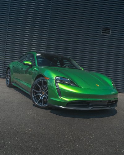 Carousel post from porschewarrington.