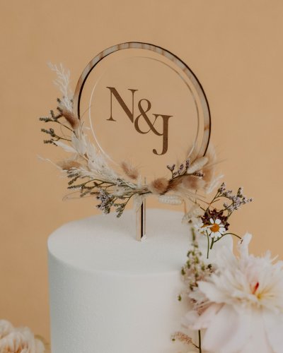 Carousel post from suesseboutique.