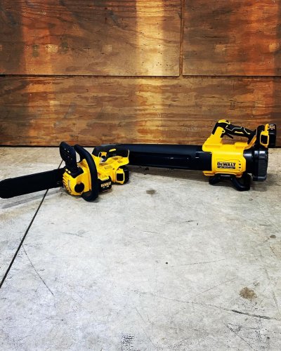 Photo post from dewalttough.