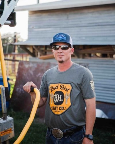 Carousel post from reddirthatco.