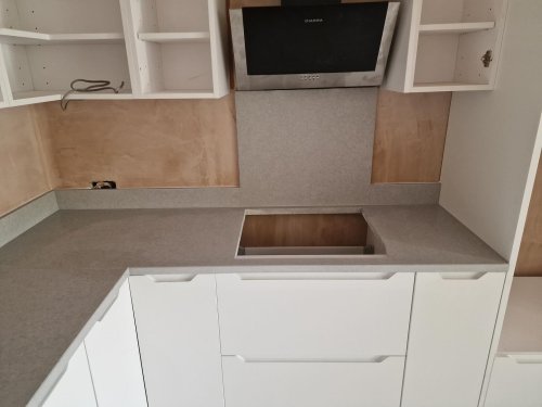 Carousel post from ellocoworktops.