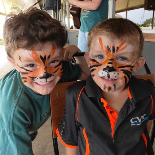 Carousel post from thearytoukley.