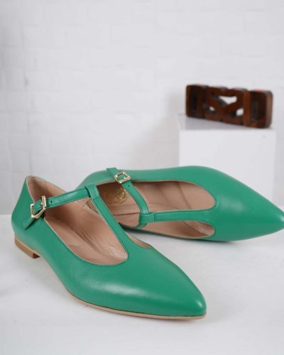 Carousel post from ossoshoes.