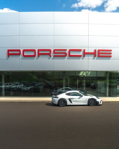 Carousel post from porschewarrington.