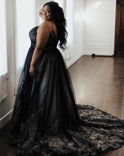 Photo post from thecurvybridenj.