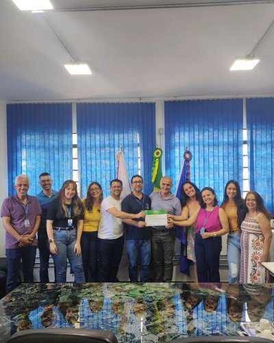 Carousel post from prefeituradeigarape.