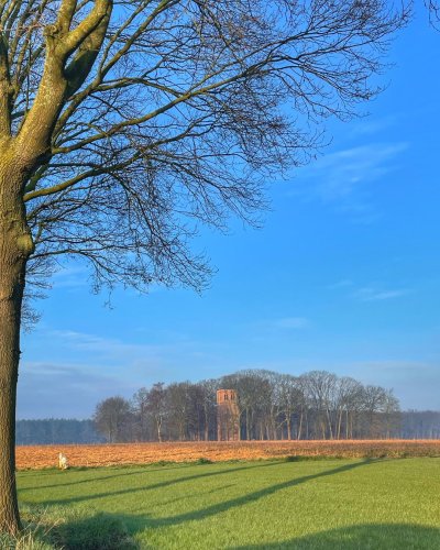 Carousel post from visitoirschot.